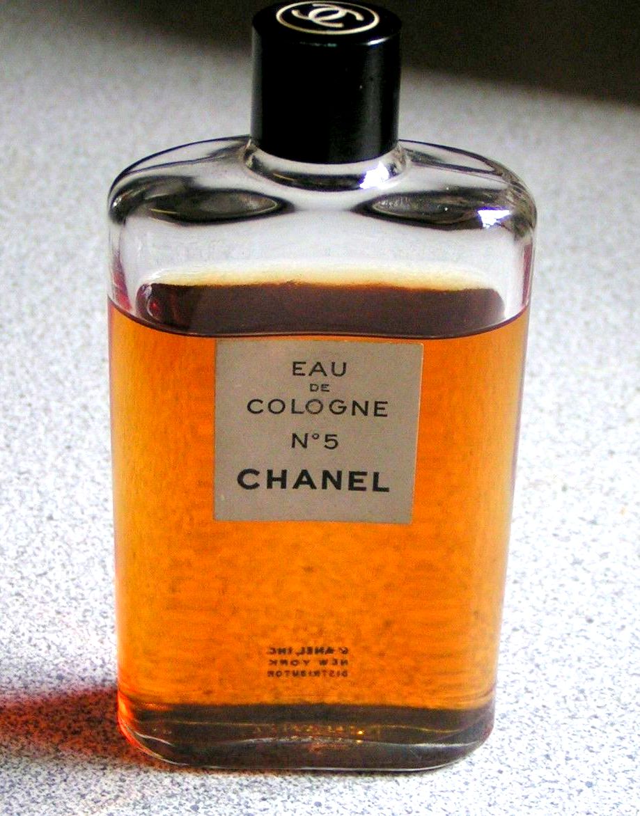 Chanel Perfume Bottles: Marilyn Monroe's Chanel Cologne Bottle