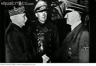 http://4.bp.blogspot.com/-ZV7E0rdu6Tc/UcrKRRvJCtI/AAAAAAAAADU/ycs23Nx1qQk/s320/hitler_masonic_handshake_4.jpg