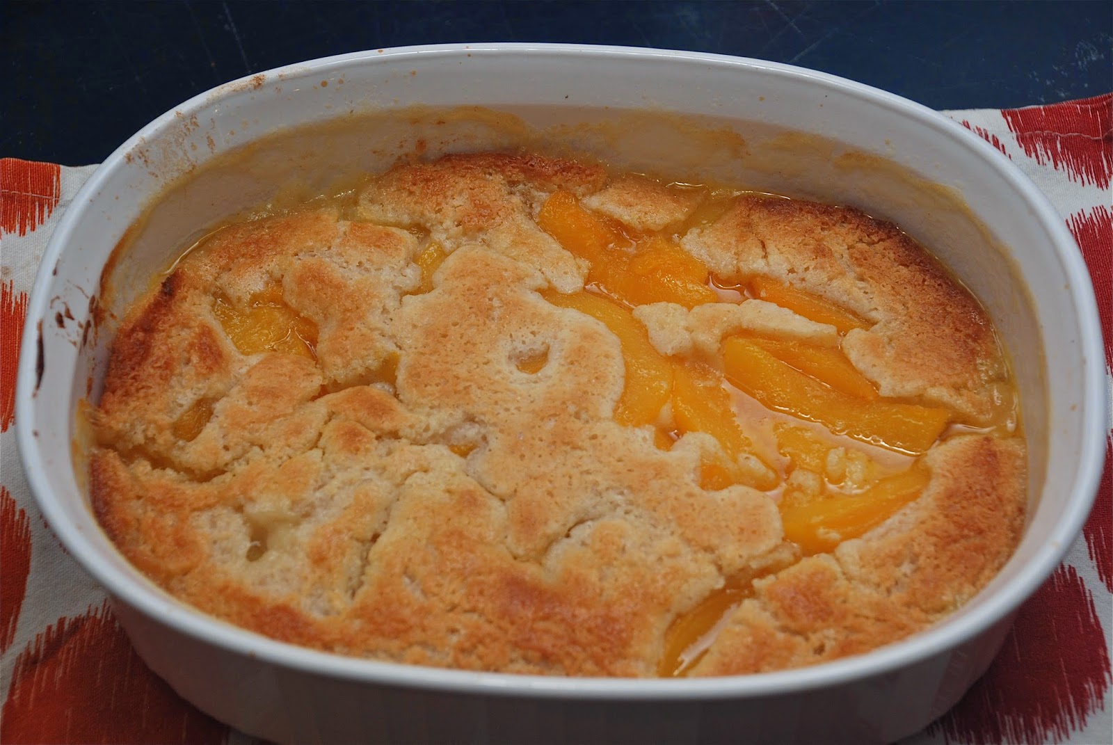 Easy Peach Cobbler Recipe With Canned Peaches : peach cobbler made with ...