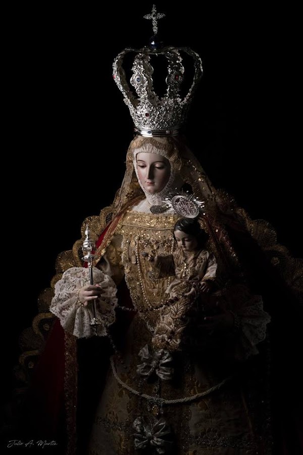 Bendecida la Virgen del Rosario de Guadix Bendecida la Virgen del Rosario de Guadix