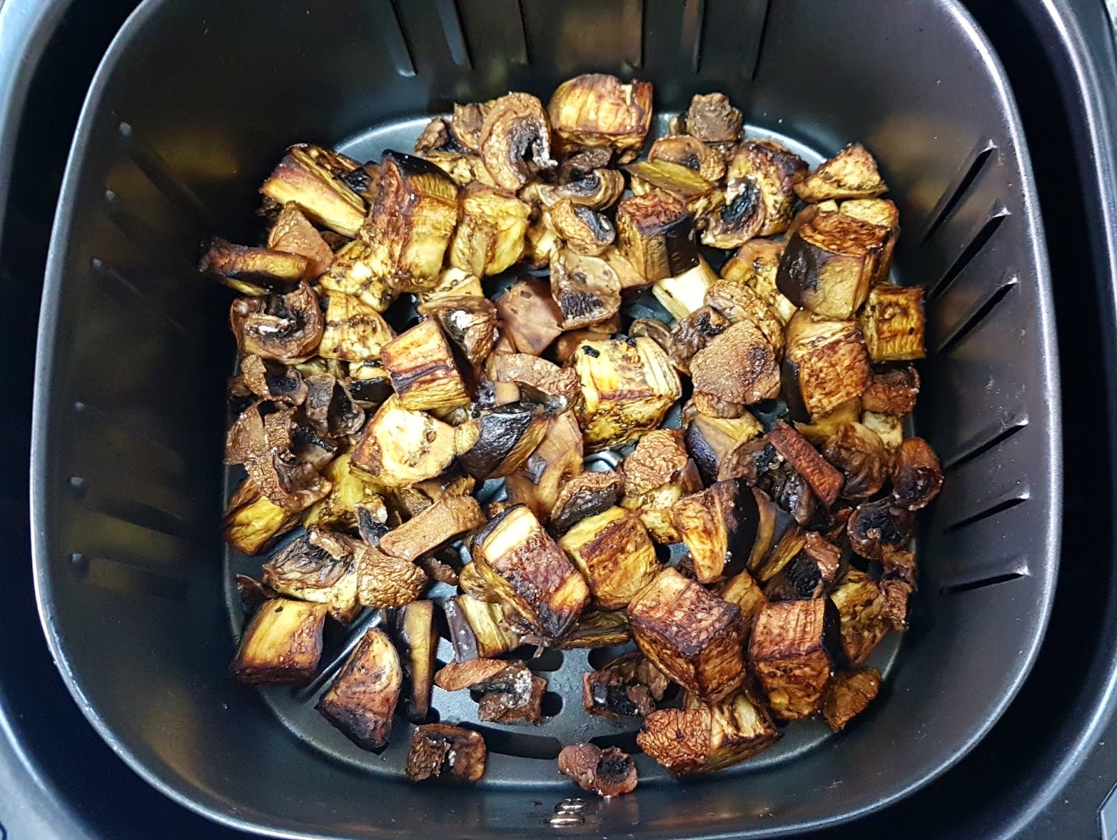 Maryam's Culinary Wonders 1253. {Air Fryer} Aubergine Mushroom Clay