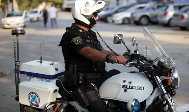 Αστυνομικός έμεινε στα ...κρατητήρια 3 ημέρες και μετά βγήκε σε διαθεσιμότητα! Έπειτα απο καταγγελία ΠΑΚΙΣΤΑΝΟΥ! Αστυνομικός έμεινε στα ...κρατητήρια 3 ημέρες και μετά βγήκε σε διαθεσιμότητα! Έπειτα απο καταγγελία ΠΑΚΙΣΤΑΝΟΥ!