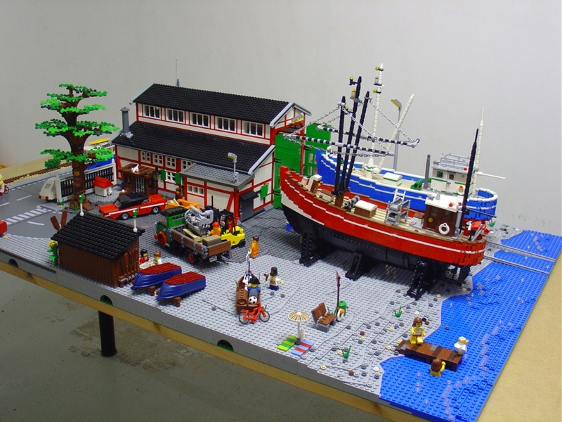 DeToyz Shop: Lego MOC - Small Boat-Wharf in Elsinore