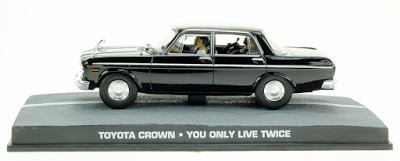 Autos a escala colección James Bond Toyota Crown