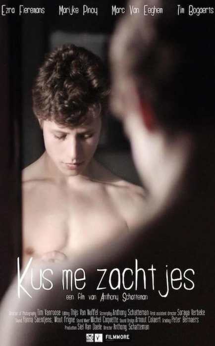 VER ONLINE Y DESCARGAR CORTOMETRAJE VER ONLINE Y DESCARGAR CORTOMETRAJE "Bésame Suavemente" - "Kiss Me Softly" - "Kus Me Zachtjes"