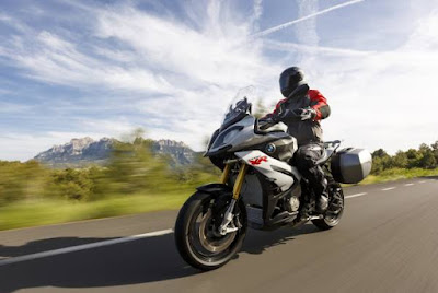 Νέο προνομιακό πρόγραμμα 3asy Ride Plus για μοτοσικλέτες BMW