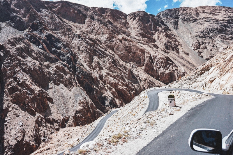 Ladakh Himalaya road