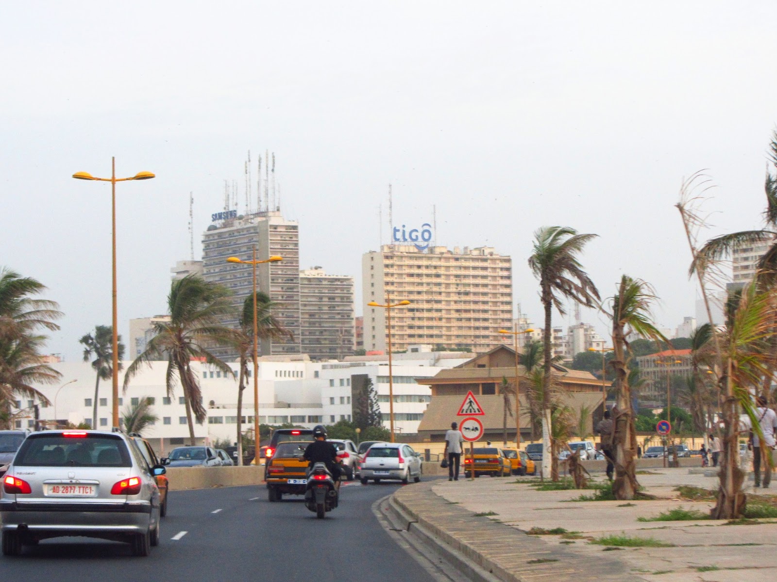 LiliBus Travels The streets of Dakar