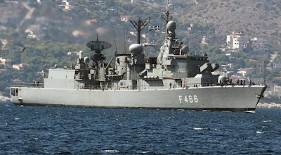 fregata-nikiforos-fwkas.png