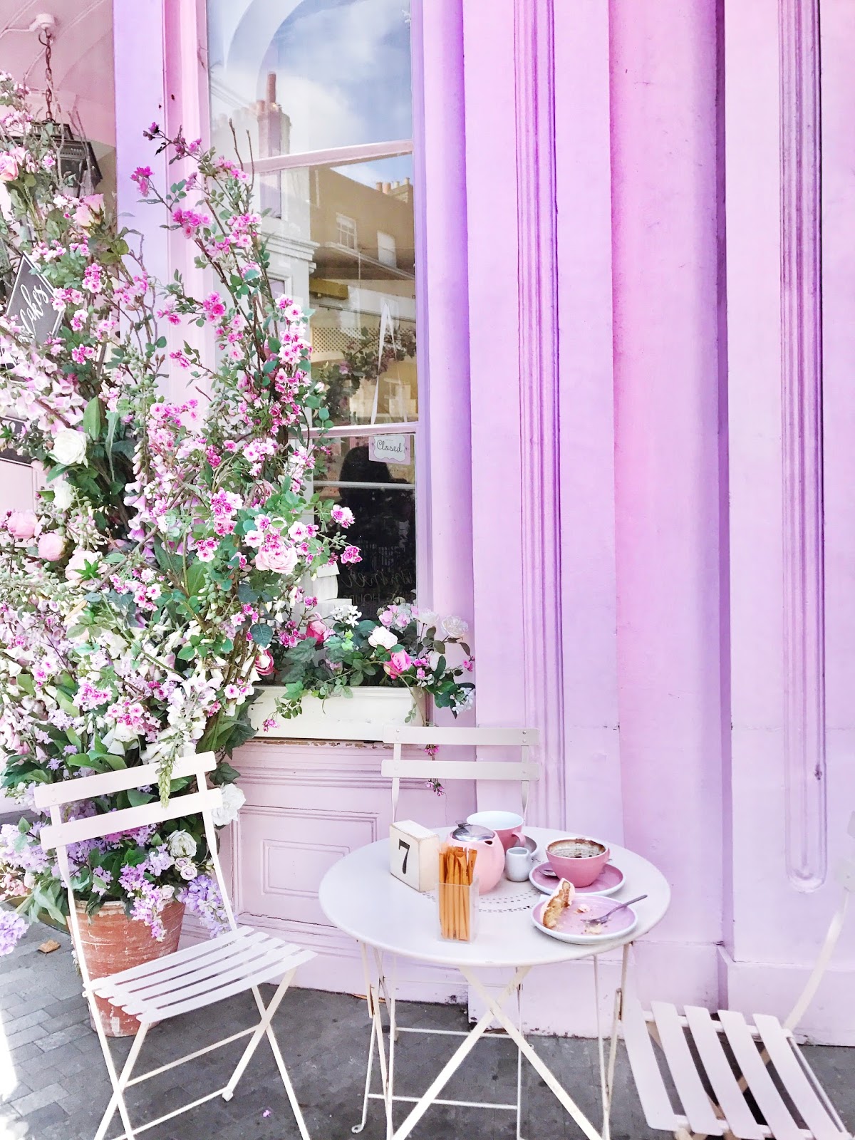 Bijuleni - 7 Instagram Perfect Brunch and Coffee Spots in London - Peggy Porschen Cakes