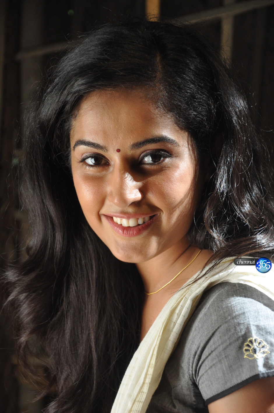 Actress Photos,Actress pics Actress wallpapers dishapandey heroine photo