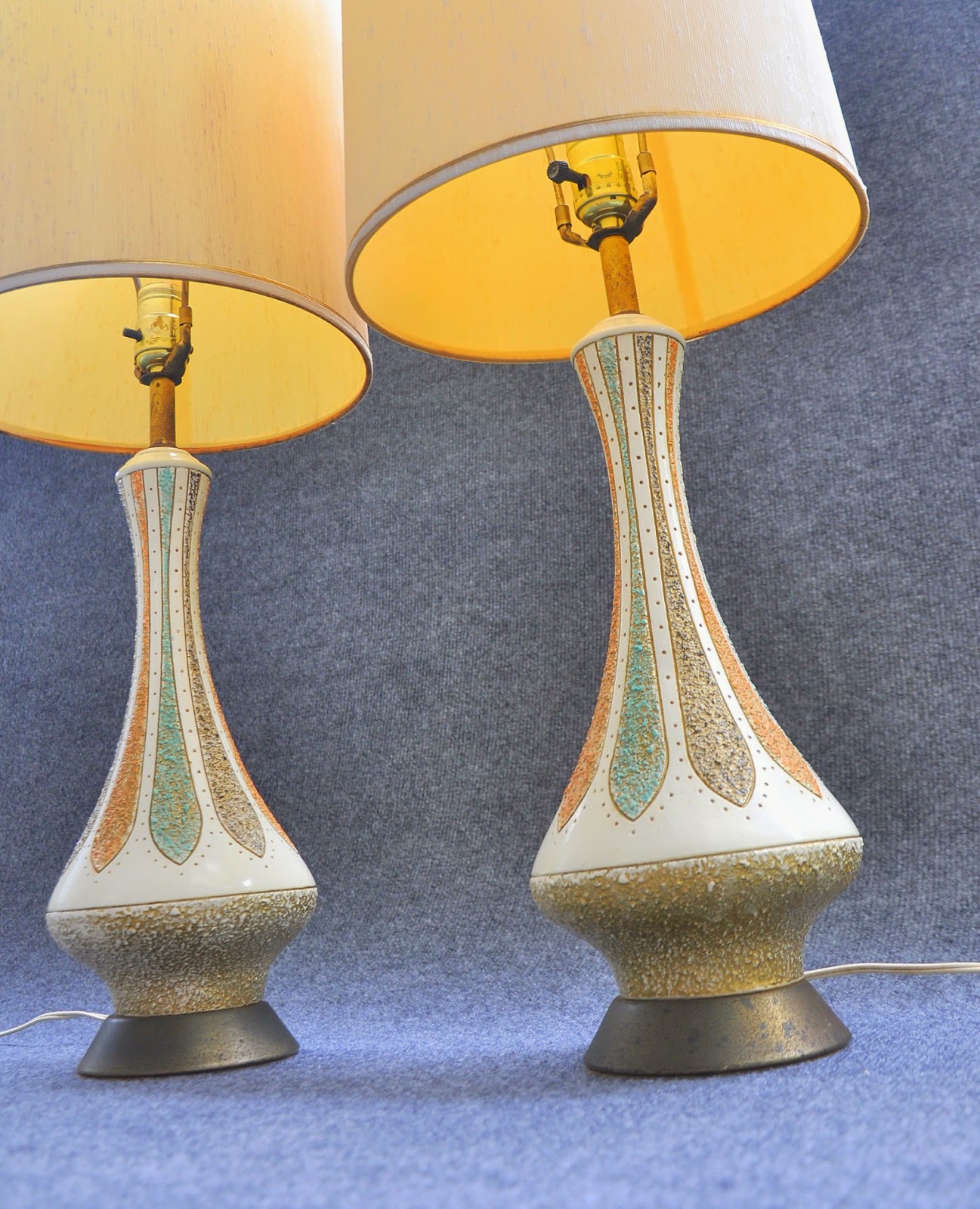 SELECT MODERN Pair of Ceramic Lamps