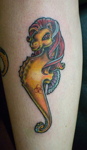 Este meu pequeno pônei cavalo-marinho tatuagem
