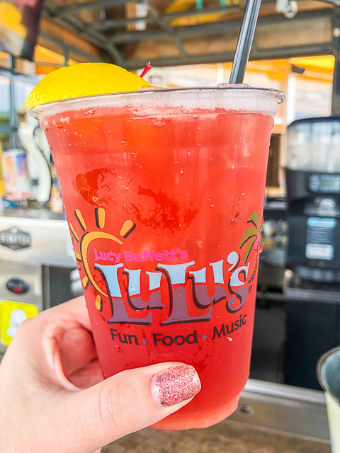 Lucy Buffett's LuLu's - Destin, FL rum punch cocktail