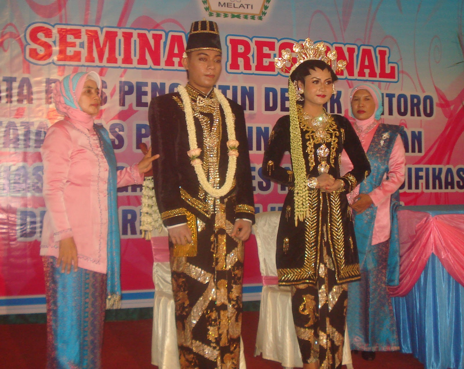 baju adat pengantin jateng demak
