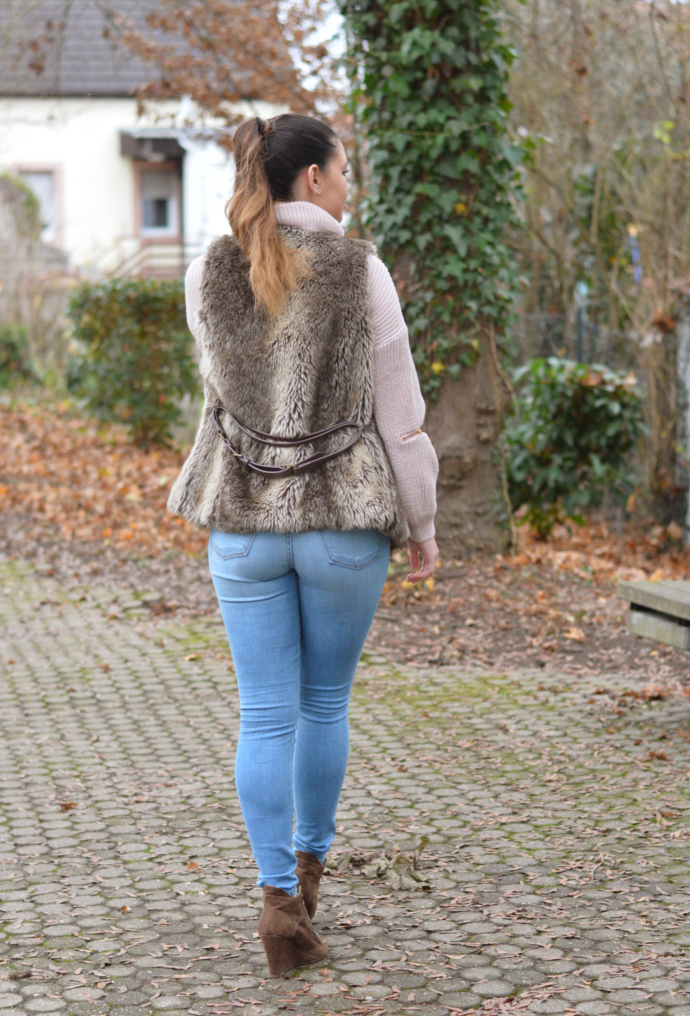 Fashion Nova, Classic High Waist Skinny Jeans, Light Blue, Cozy Pullover Turtle Neck Knit Sweater, Coral, Oasap, Bershka, Fur Vest, Lace Up Wedges
