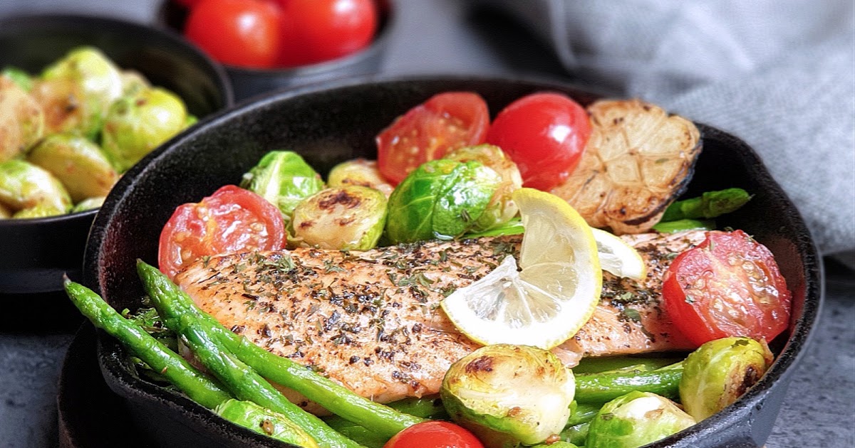 LadyHomeChef Pan Seared Salmon with Garlic Butter and Truffle oil