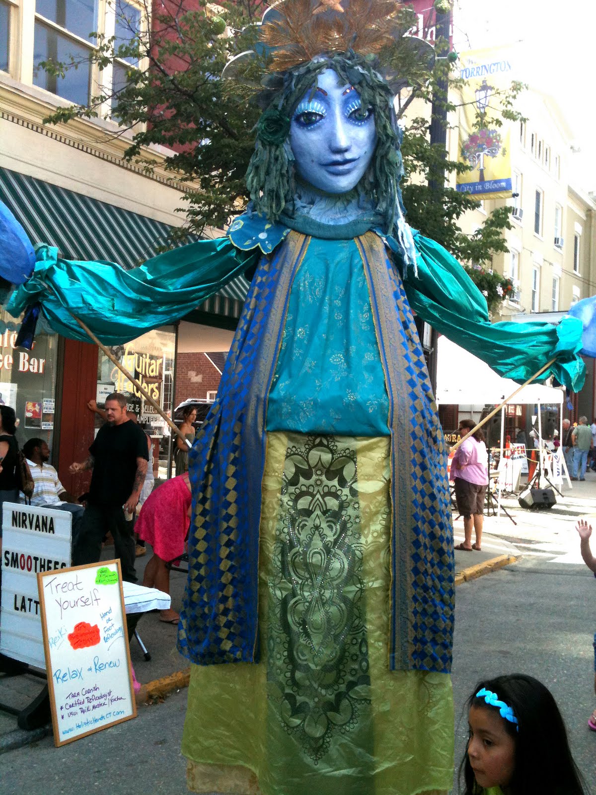 show me a big puppet