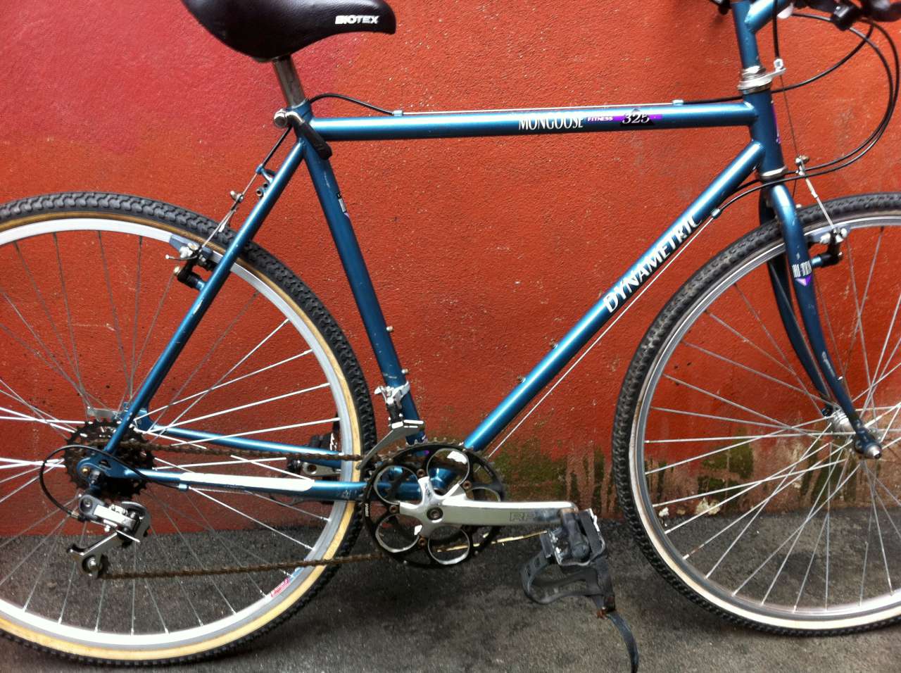 mongoose hotshot hybrid bike review