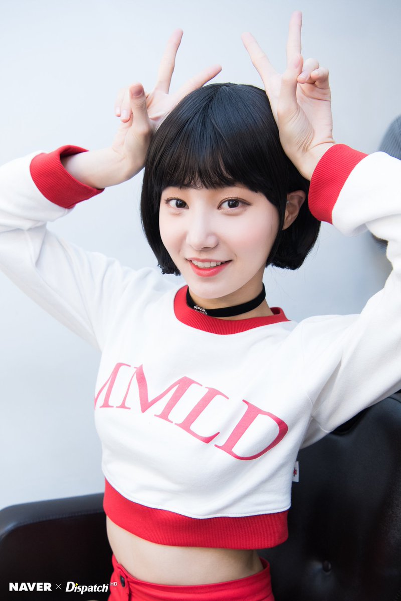 MOMOLAND's Yeonwoo Looks Absolutely Gorgeous In Short Hair 