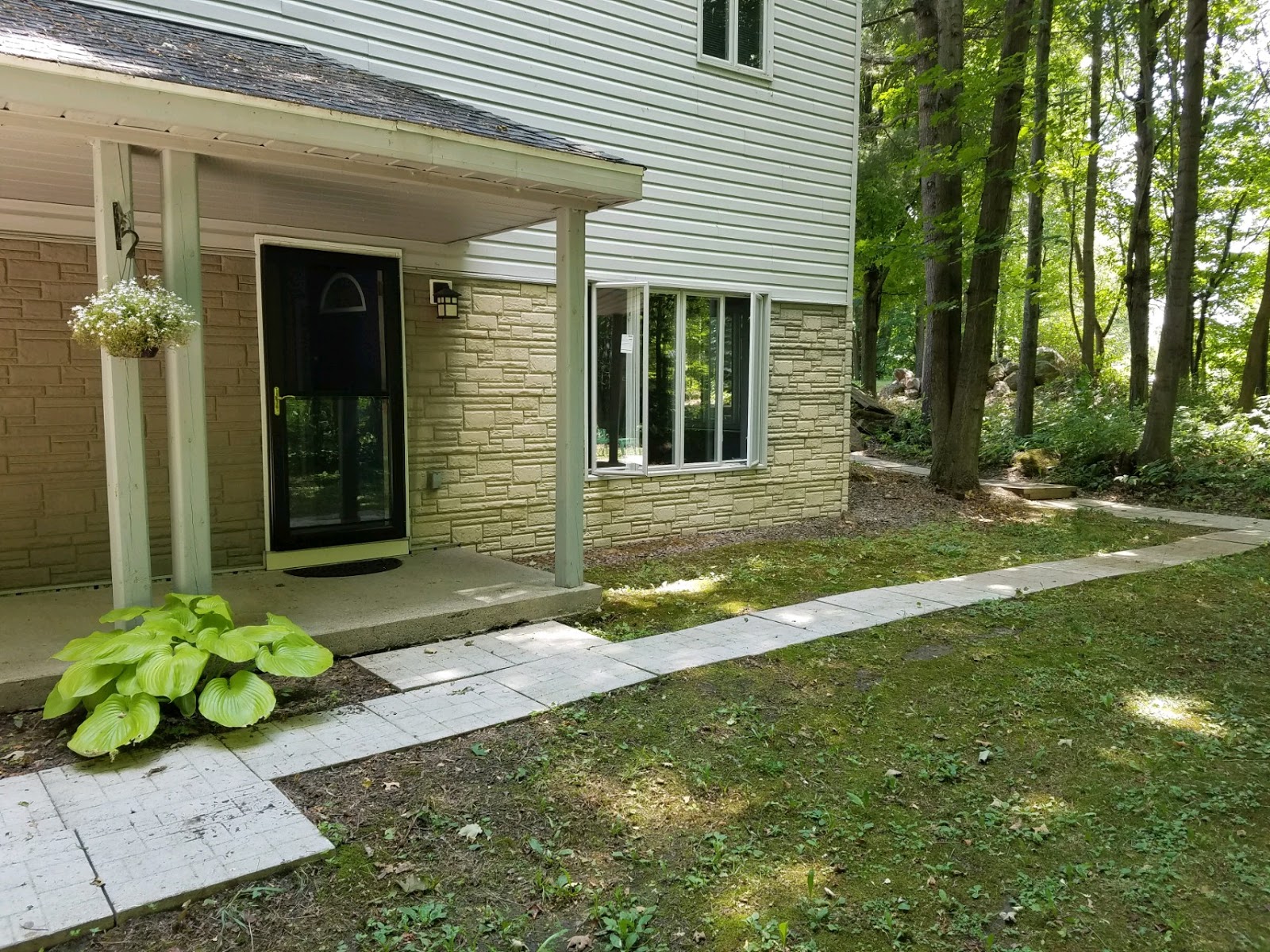 River View Apartments Apt. 4