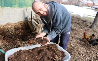 Look at that lovely soil! AWESOME! Look at that lovely soil! AWESOME!