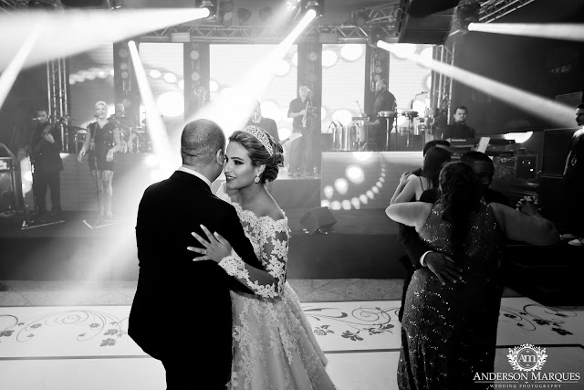 casamento clássico, casamento elegante, casamento chique, casamento real, decoração branca, tapete de espelho, passarela espelhada, casamento, cerimonia de casamento, anderson marques, dunia city hall, casarei em brasilia, casamento em brasilia, festa de casamento, noiva na cabine de fotos
