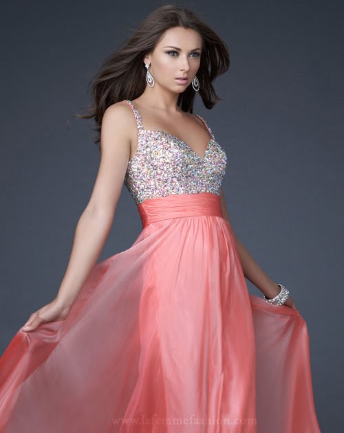 By the way Beauty: Prom Dress of the Week!
