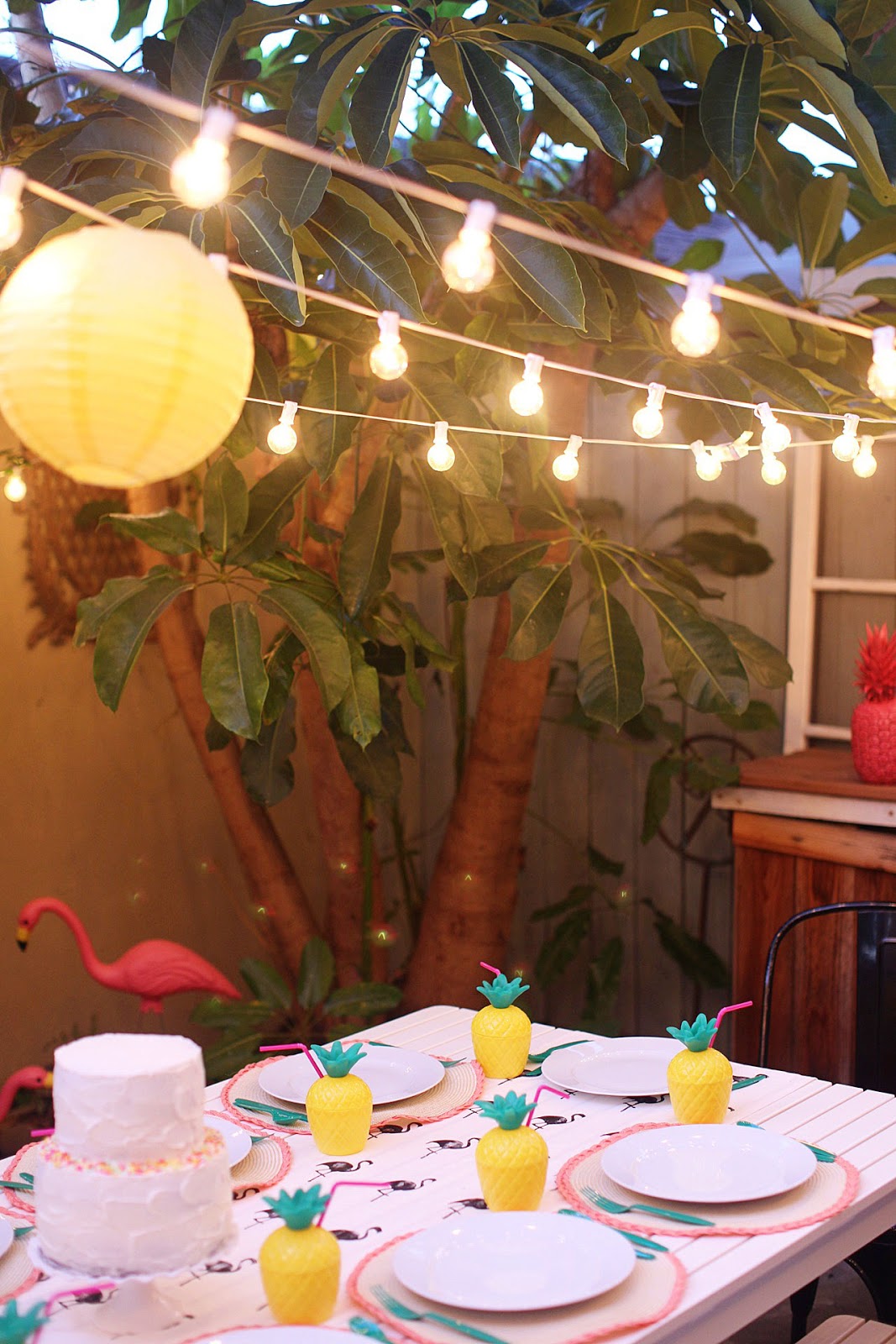 TELL TROPICAL FLAMINGO PINEAPPLE BIRTHDAY PARTY Tell