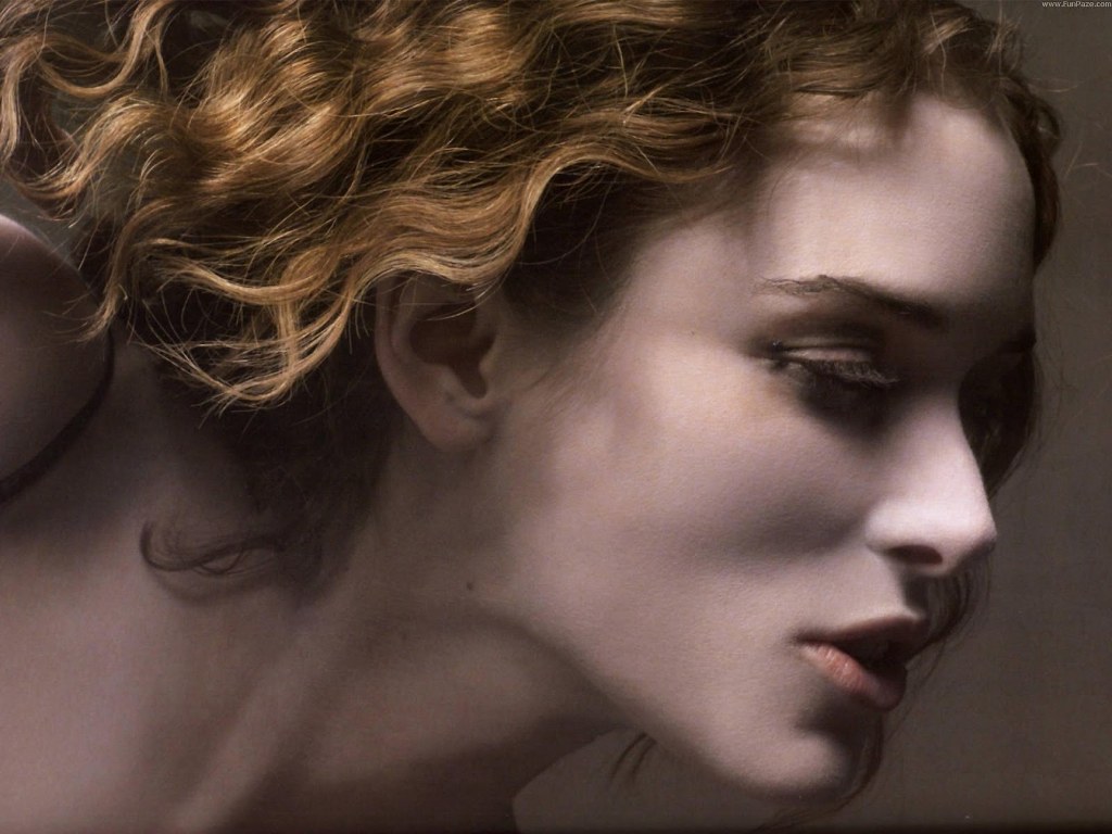 Winona Ryder Wallpaper - Hollywood Maza
