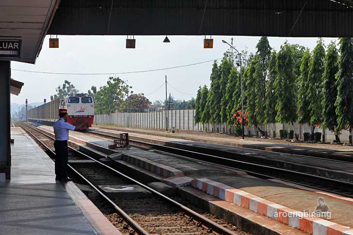 stasiun kereta api kebumen