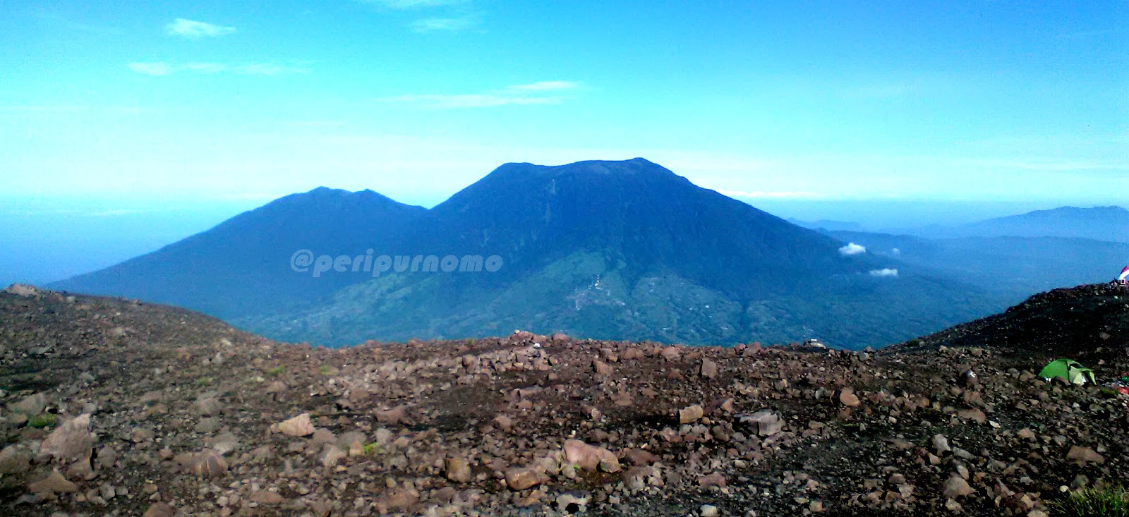 Real Peri Purnomo: GUNUNG TANDIKAT 2438 MDPL TANAH DATAR SUMATERA BARAT