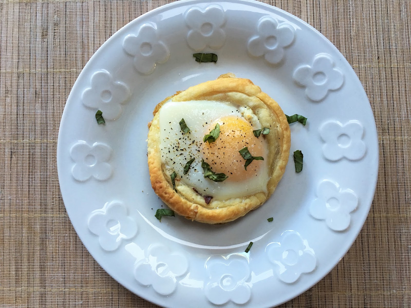 Baked Eggs in Puff Pastry with Goat Cheese and Prosciutto mysavoryspoon