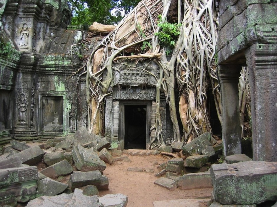 Angkor Wat, Cambodia - 30 Abandoned Places that Look Truly Beautiful