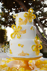 yellow cakes cake decor decorations delicacy define via birthday touch flowers pretty sweet monday rose cakesforwedding decoration freshness weddings stylemepretty