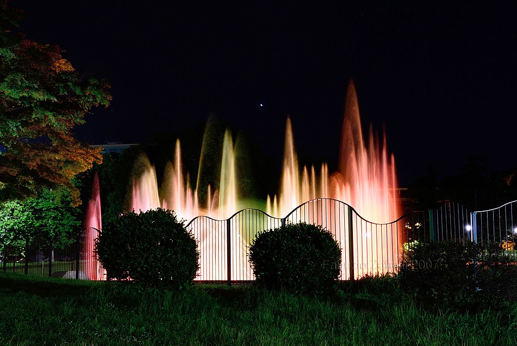Torino Daily Photo Fontana Luminosa