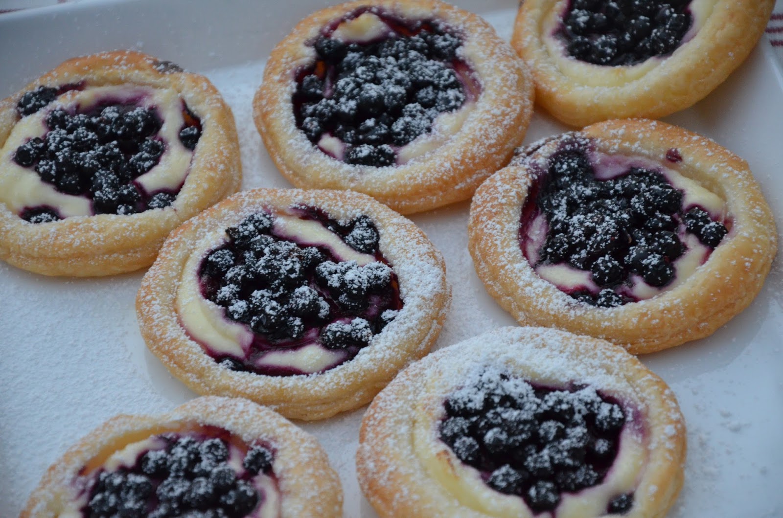 Beerige Blätterteig-Törtchen - Rezeptra - Food and More