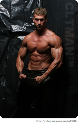 Muscle Worhippers Delights: Rob Sager AKA: Brett Mycles Fitness Model