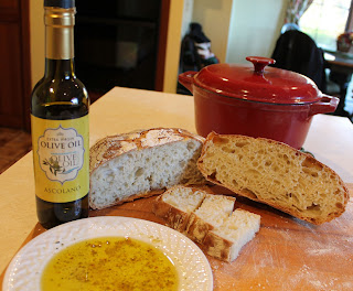 Herb infused dipping oil is perfect with No-Knead bread. Make a Yummy Dipping Oil