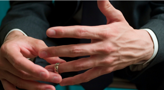 2Timóteo 3.16: 5 Coisas que todo homem casado deveria fazer quando em  companhia de mulheres solteiras