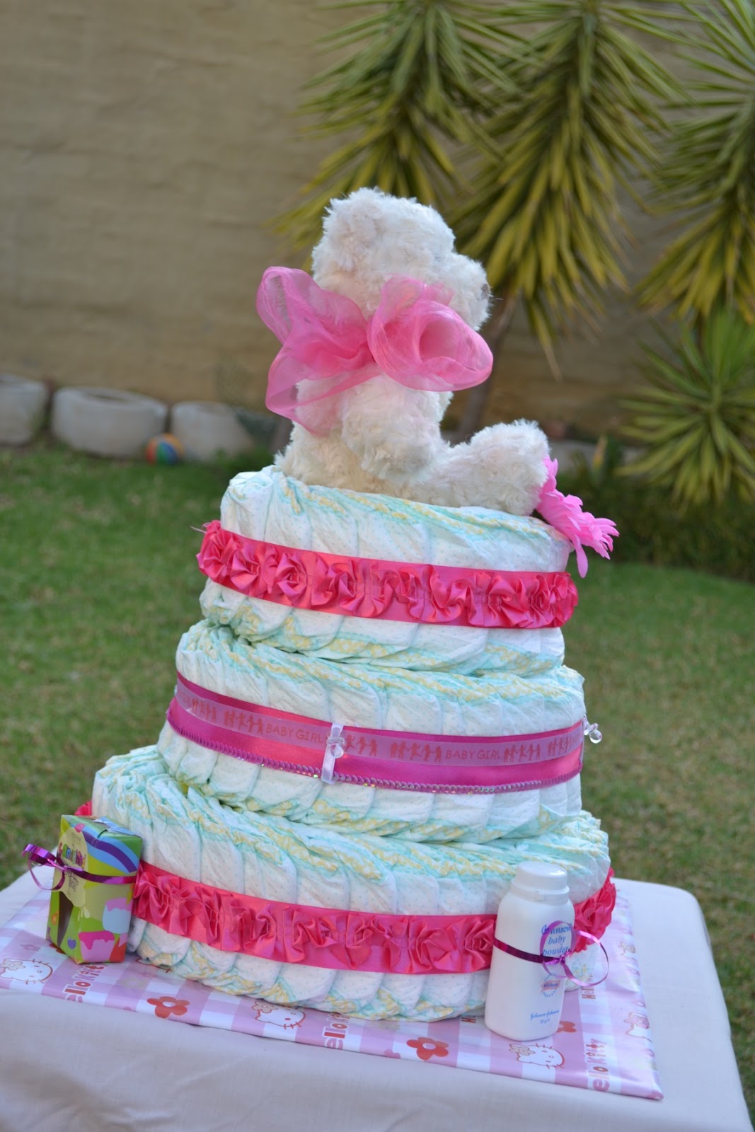 diaperlicious: Baby Girl Bling Diaper Cake