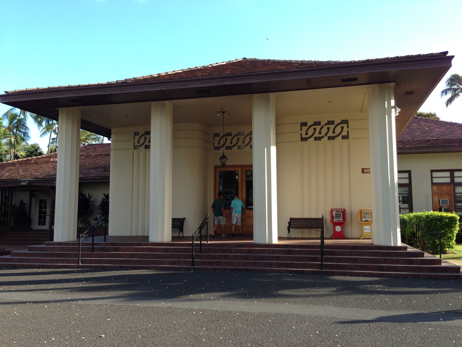 GREAT EATS HAWAII MAMALA BAY GOLF COURSE HICKAM AIR FORCE BASE HAWAII