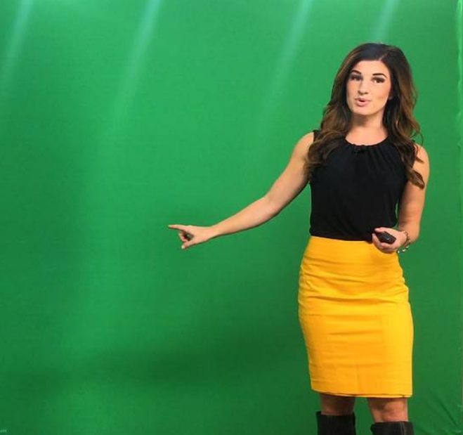 THE APPRECIATION OF NEWSWOMEN IN BOOTS BLOG ONLY BOOT TOP VIEWS