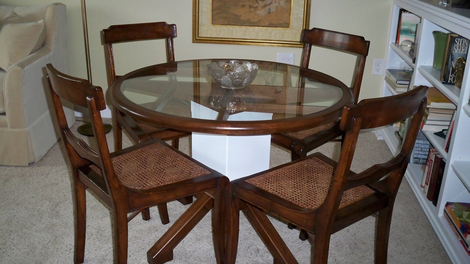 babcock glass top kitchen table