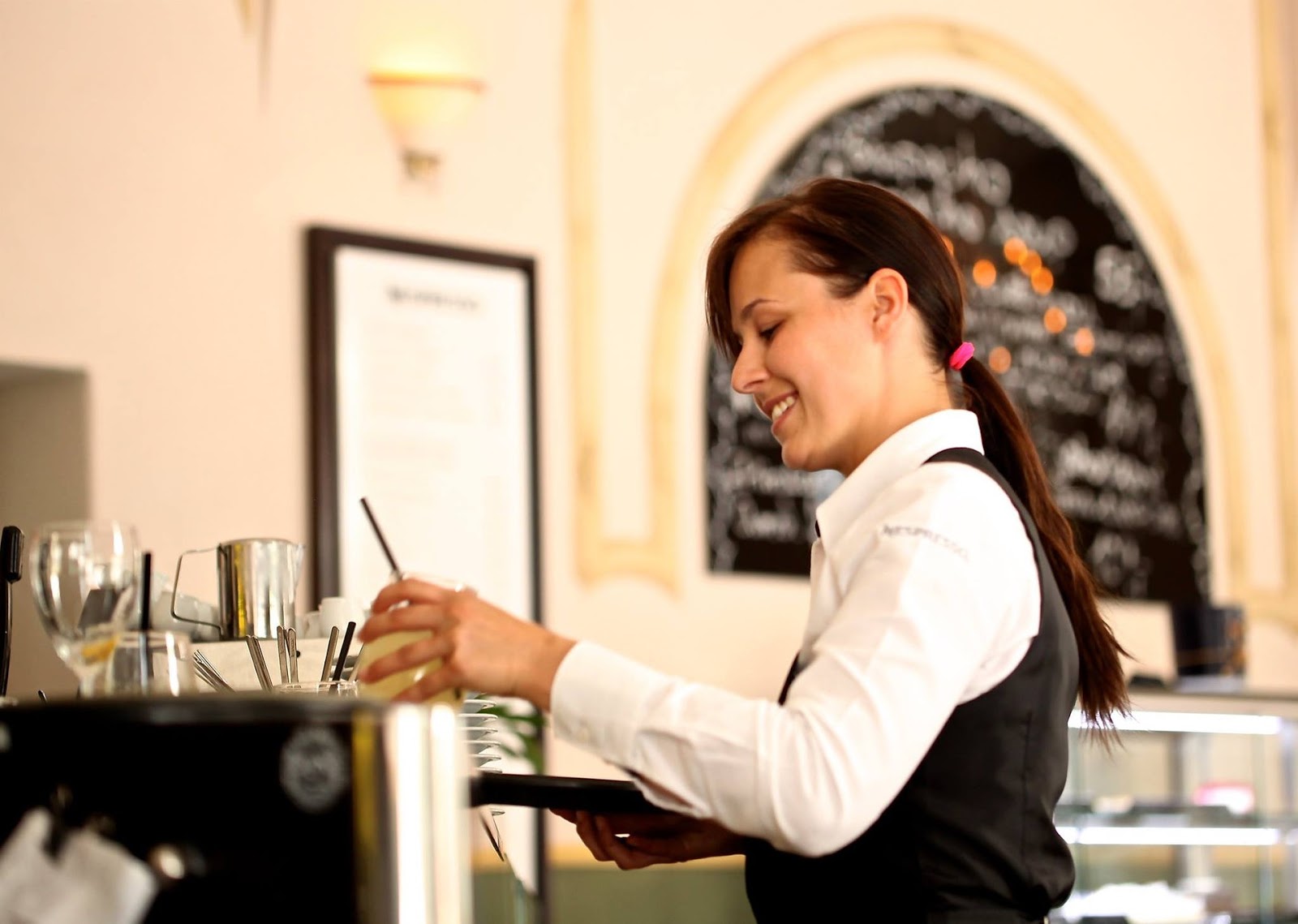 The Kerrie Show Etiquette Tips Every Restaurant Server Needs to Know