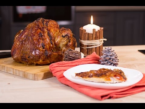 en video: Dinde de Noël farcie cuite au four