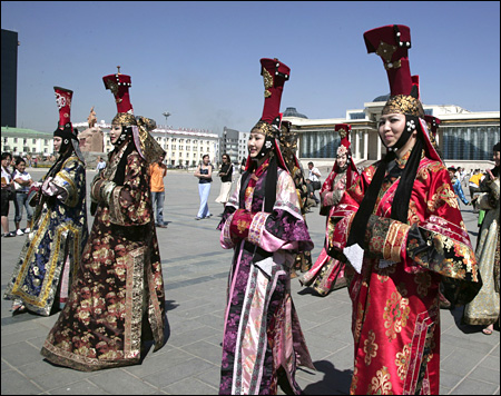 'Tradycyjne stroje' - Mongolia