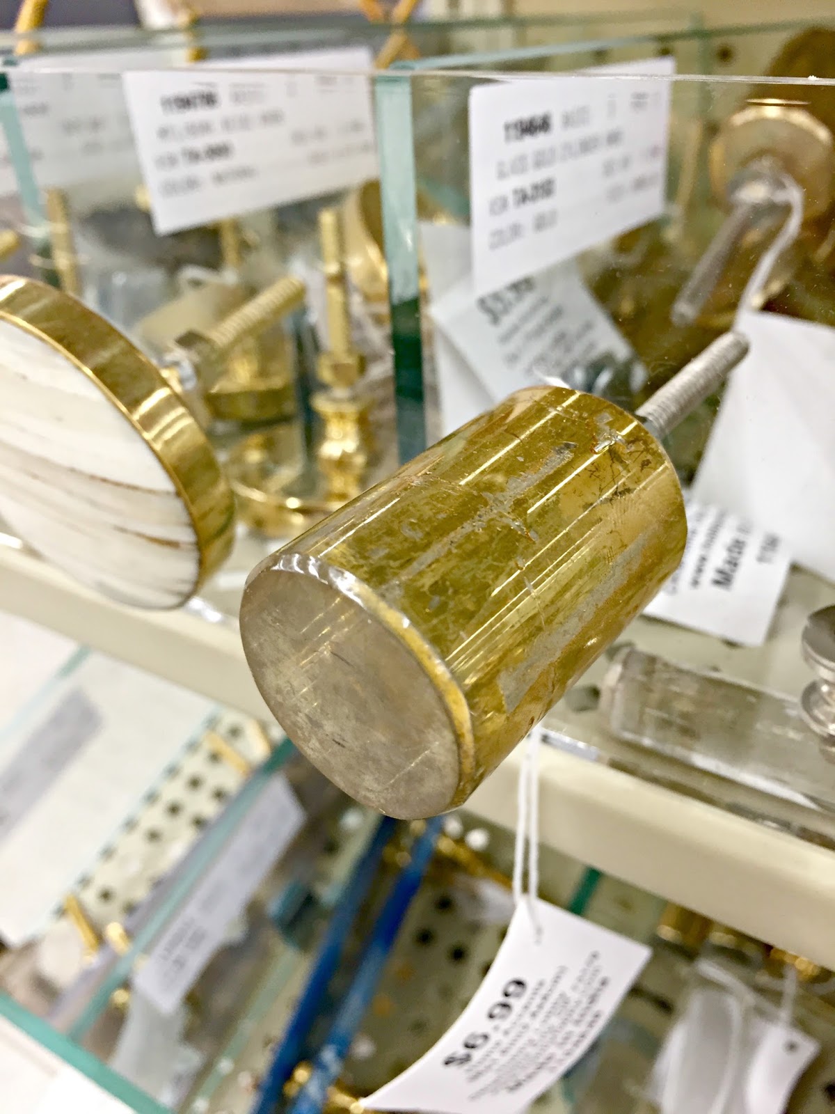 The BEST place to find beautiful knobs Thrifty Decor Chick Thrifty