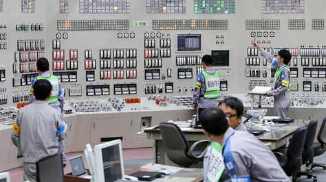 Operadores-Planta-Nuclear-Sendai-AFP_LRZIMA20161208_0021_3.jpg