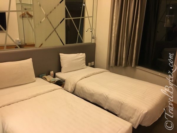 Dorsett Mongkok Hong Kong: Comfort Room Review